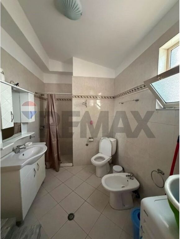 Apartment 2+1 for rent at Kavaja Street!