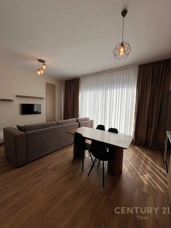 Affittasi nuovo appartamento 1+1, in via Siri Kodra, vicino all'Hotel Meridian 750 € /Mese
