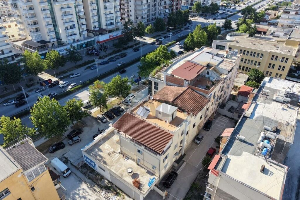 🏡 SUPER OKAZION – APARTAMENT 181 m² PËR SHITJE | VLORË