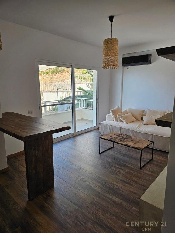 NE SHITJE APARTAMENT 1+1, DHERMI