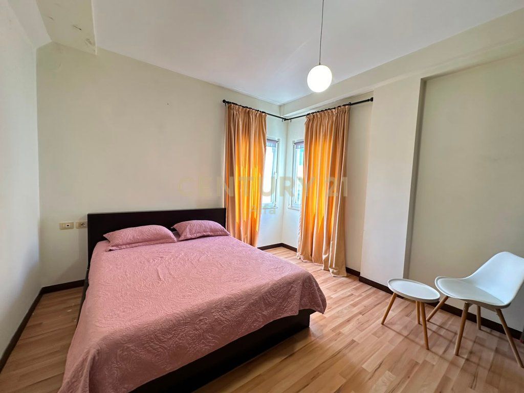 Duplex 4+1+ Parkim per Qira tek Rezidenca 'Kodra e Diellit 1"! 1,200 € /Muaj