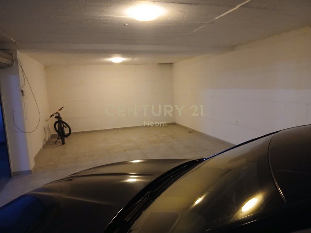 🚗 SHITET GARAZH 80M2 – RRUGA E BOGDANËVE AFËR QENDRËS 140,000 €