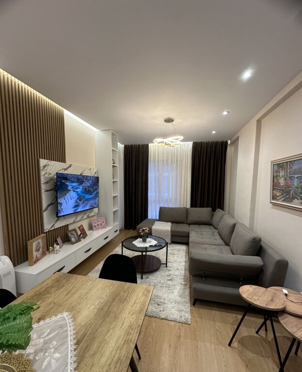 Affitto | Apartament 2 + 1 | Univers City | 650 €/mese