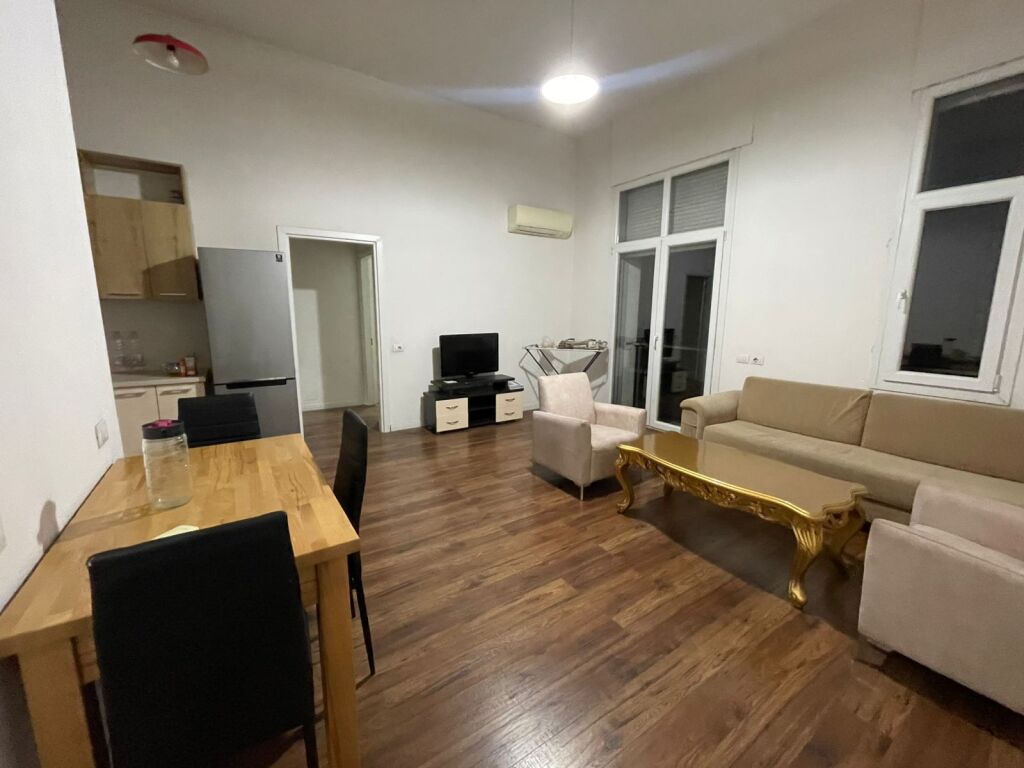 Affitto | Apartament 2 + 1+2 | Ring Center | 1000 €/mese i diskutueshëm
