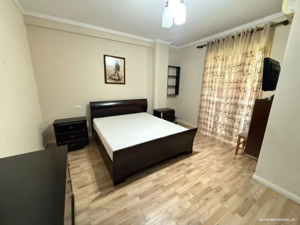Appartamento In Affitto 2+1 Vicino al Comune di Parigi (ID B2202074) Tirana