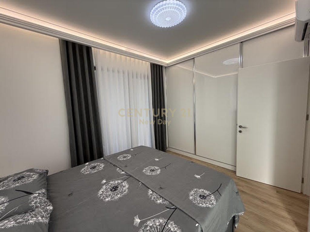 Newly furnished apartment for rent  parking space 1,200 € /Month