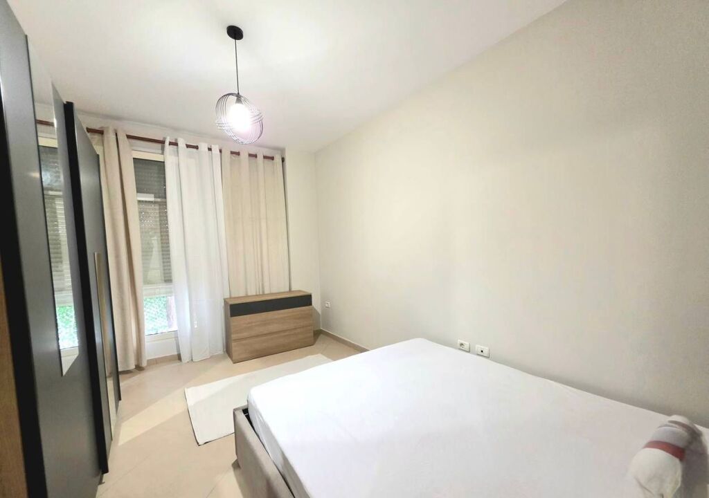 Apartament 2+1 tek Liqeni i Thate | 70,000 leke