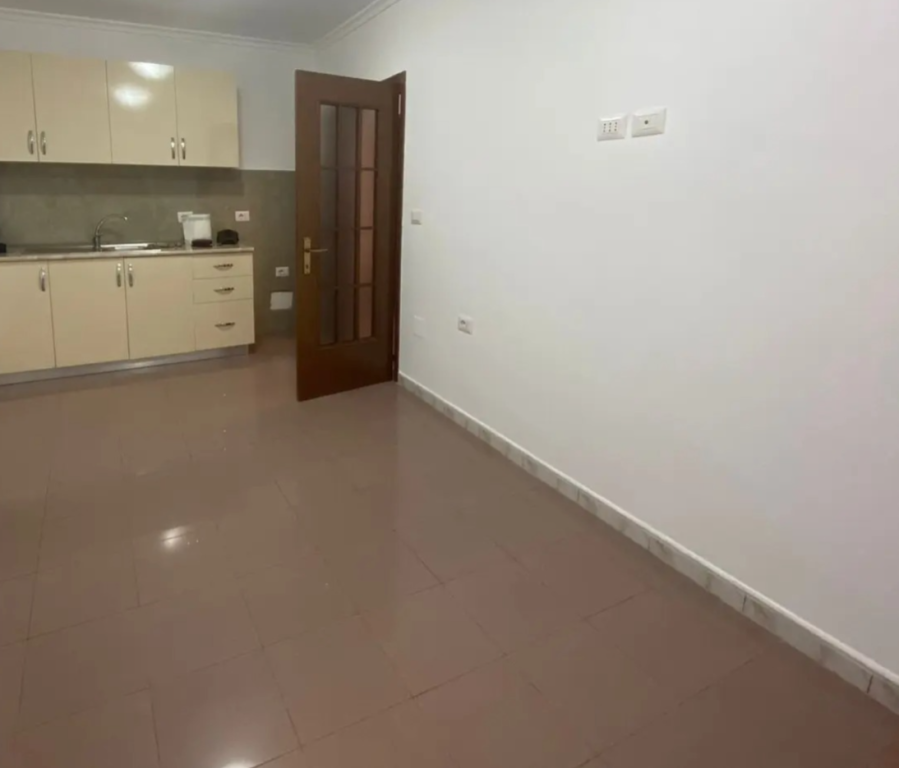 Business premises for rent at Dinamo Stadium, Willson Square.