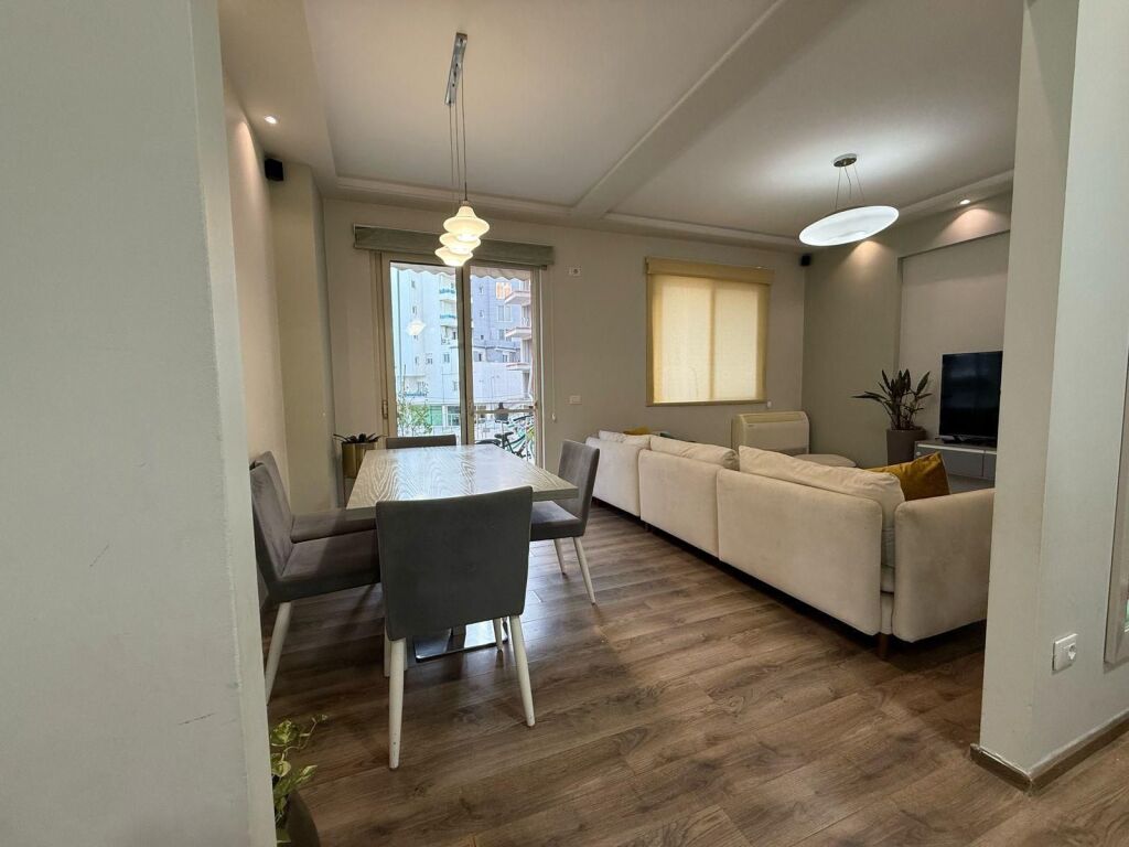 Qera | Apartament 2 + 1 | Liqeni I Thate | 750 €/muaj