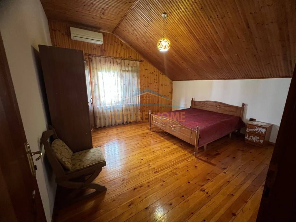 Qira, Vile 2 - kateshe, Fresk, Tirane