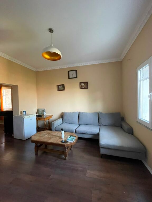 🏡 JEPET ME QIRA 1+1 – YZBERISHT