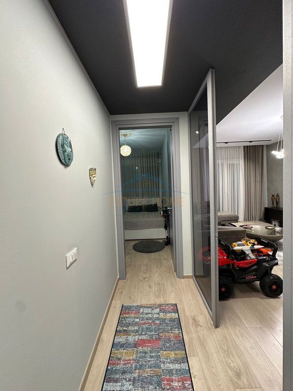 In vendita, Appartamento 2+1+2, Lago Secco, Tirana.