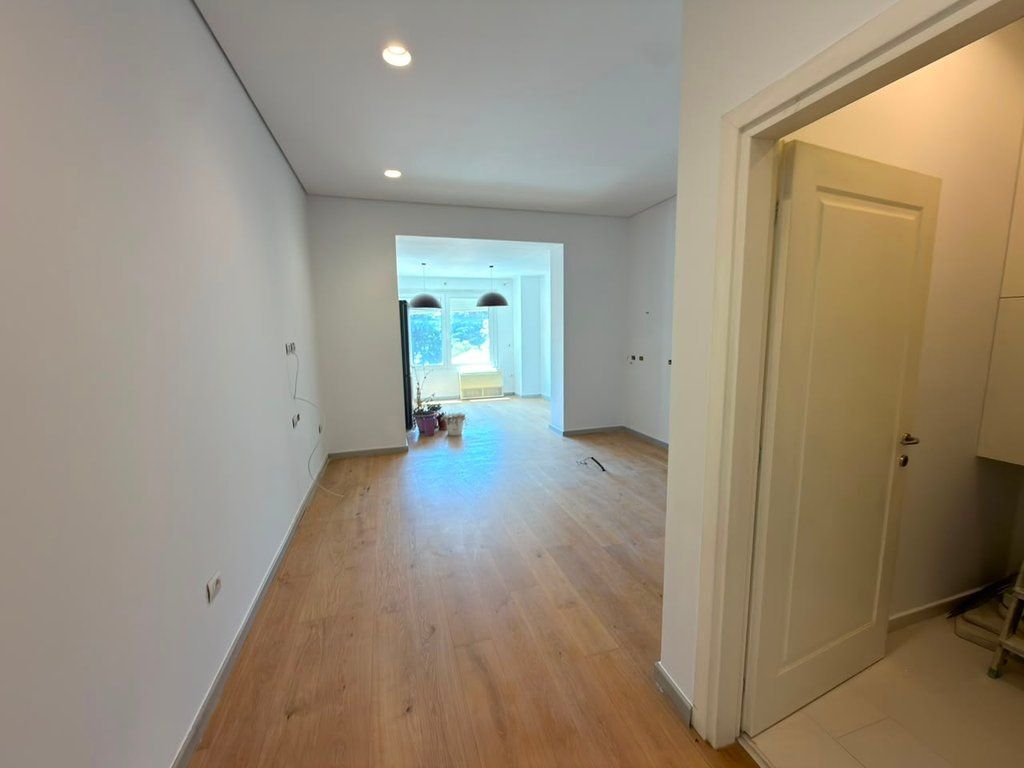 Office for Rent in Business Building | 180 m² Duplex!