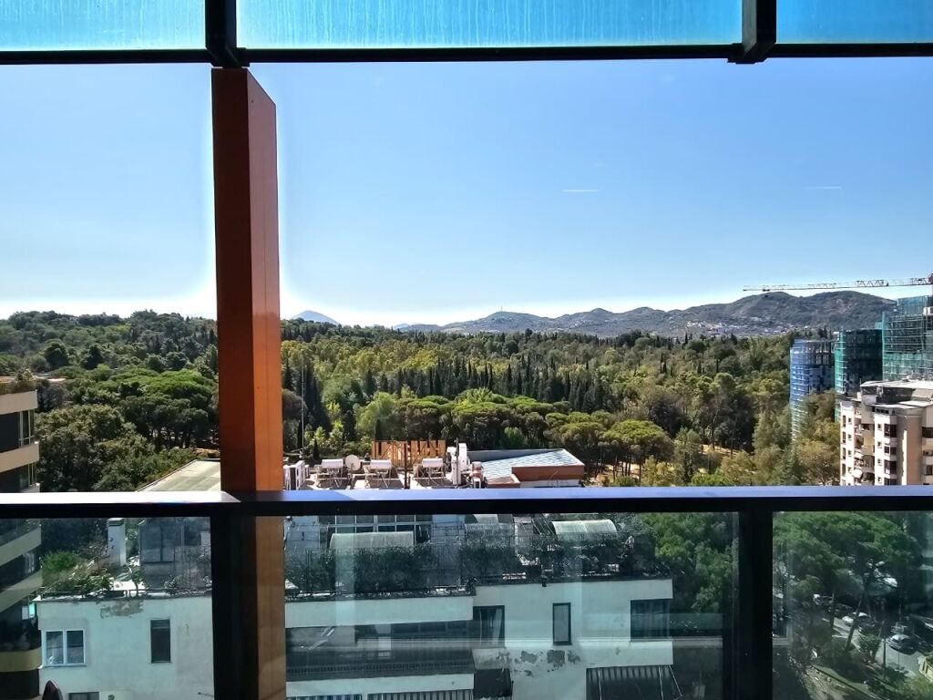 🏙️ FOR RENT – AMBASSADOR 3 | VIEW from the Artificial Lake Park