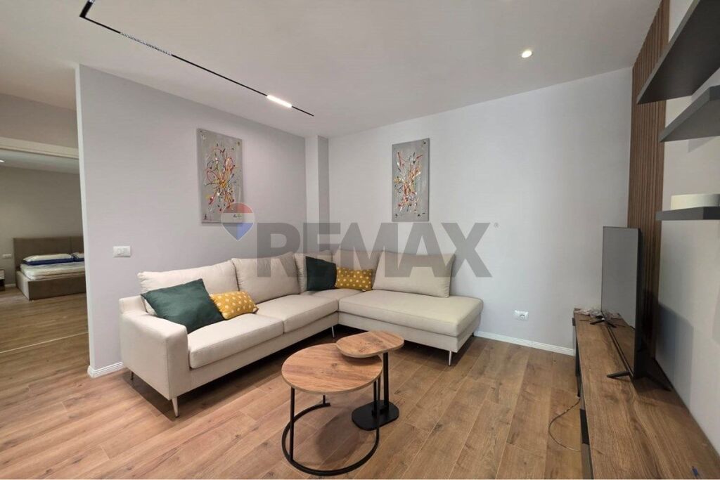 Jepet me Qira Apartament 3+1+Parking Akses Tirana