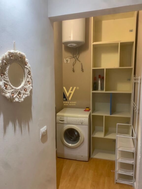 JEPET HYRJE 1+1 ME QERA TE KODRA E PRIFTIT 40.000 LEKE