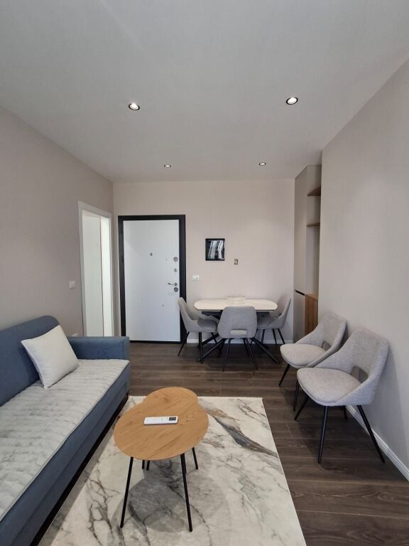 2 bedroom apartment for long term rent Vlora Albania