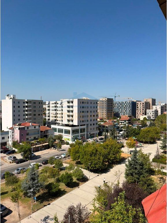 SHITET APARTAMENT 2+1 ISH FUSHA AVIACONIT