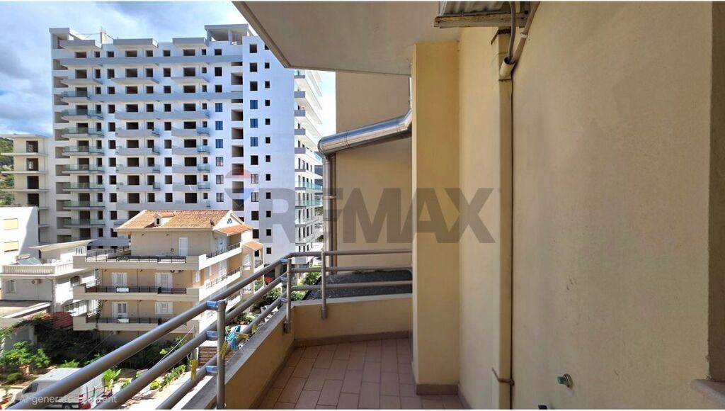 🏡 APPARTAMENTO 1+1 IN AFFITTO – LUNGOMARE, VLORË 🌊