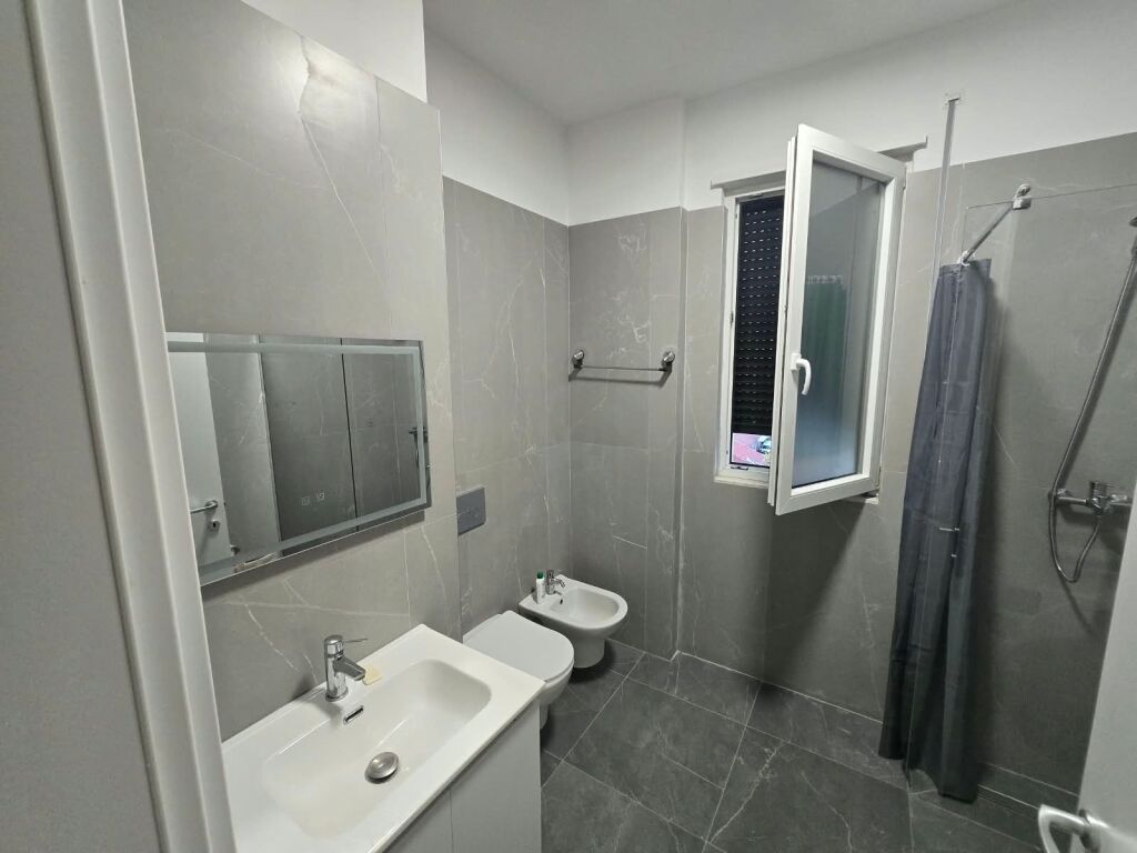 In Affitto Appartamento 2+1+2 Bagni +1 Posto Auto