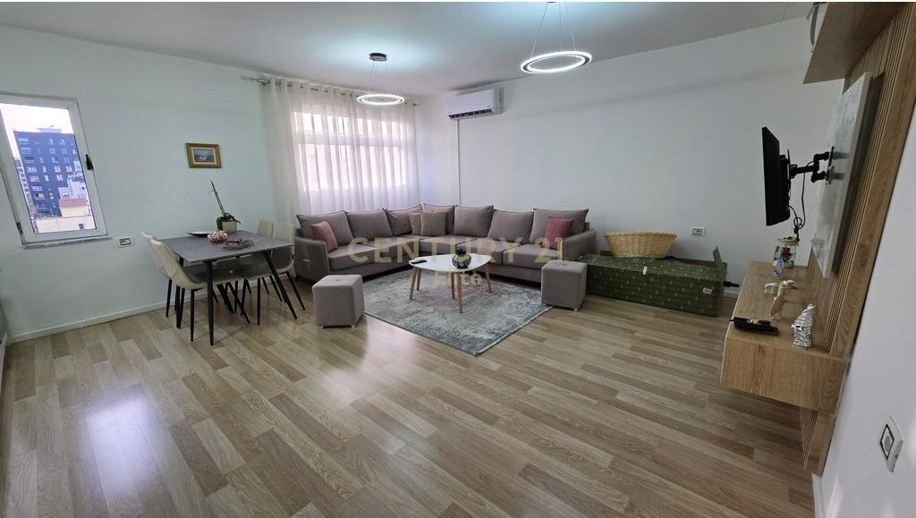 Shitet apartament 1+1 tek Rruga Bardhyl! 135,000 €