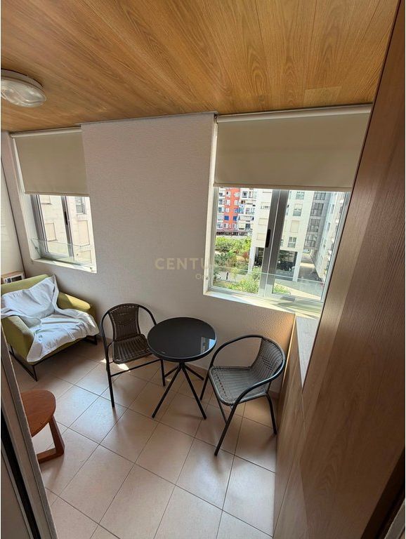 🏡 **APARTAMENT 3+1+2 ME QIRA – KOMPLEKSI NOBIS plus POST PARKIMI**
