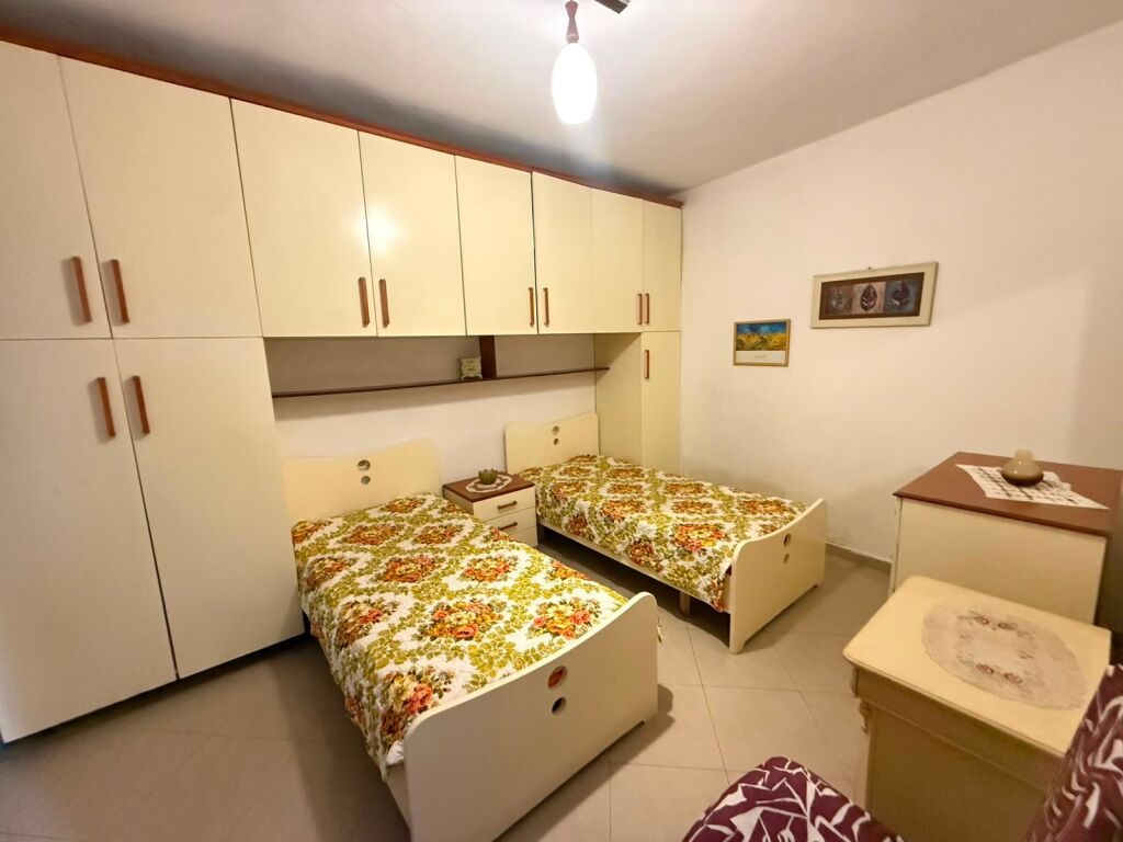 Apartament me qera 2+1 tek Shkolla e Baletit (ID B221446) Tirane