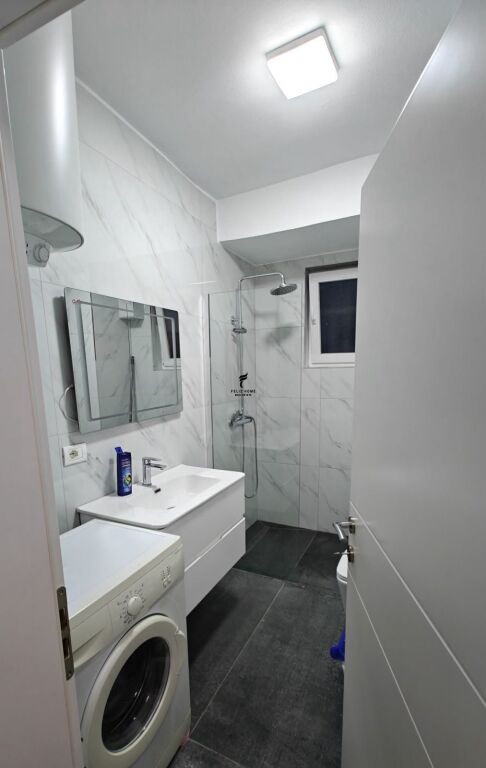 APARTAMENT ME QERA 1+1 21 DHJETORI 55.000 LEKE  FH-89816