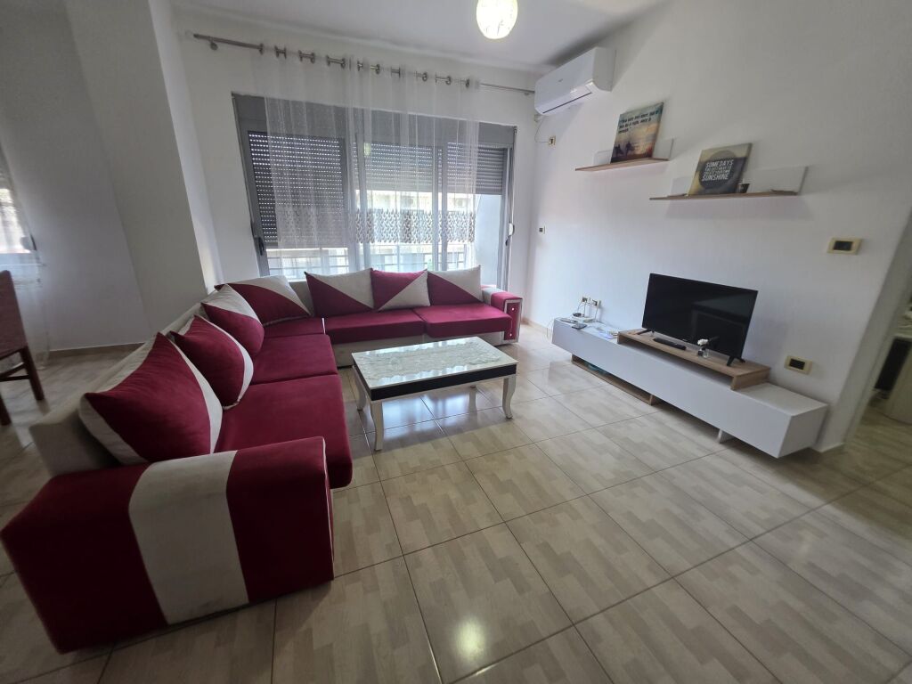 APPARTAMENTO IN AFFITTO 2+1 A ASTIR, VICINO AL BAR ARTISTIT f   ID 5401