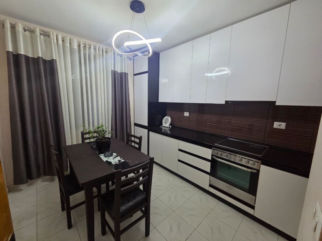 Appartamento in affitto 2+1 - 📍Via Ferit Xhajko, vicino al ex Ristorante Durresi