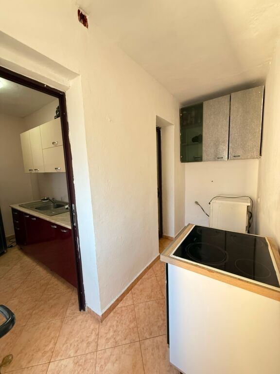 Affittasi Appartamento 2+1+1 con Balcone