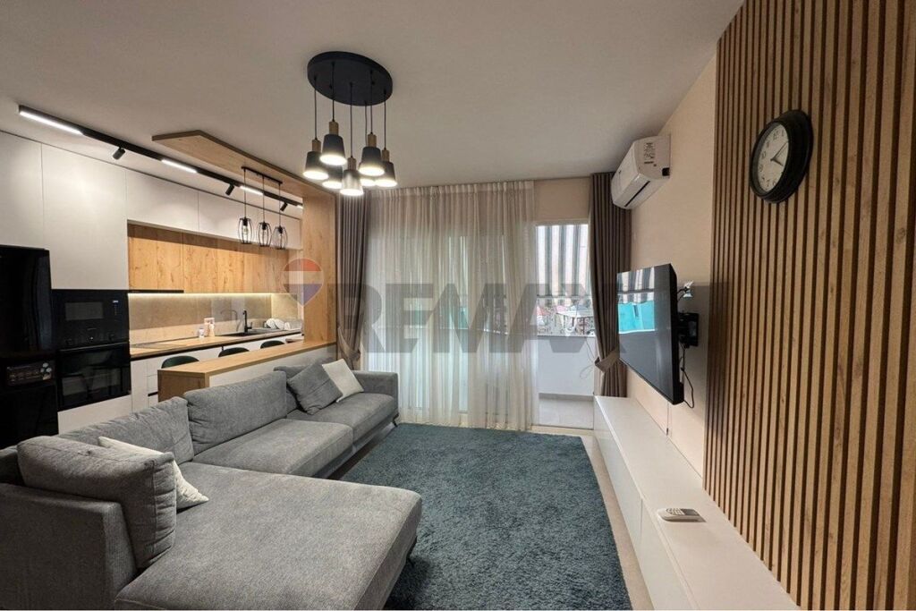Apartament - Për Shitje - Myslym Shyri, Tiranë