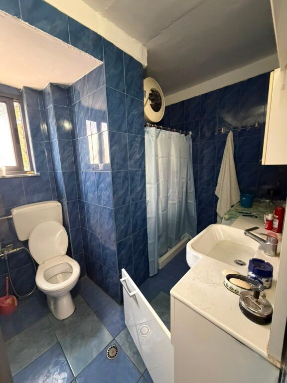 📣 AFFITTASI APPARTAMENTO 2+1+2  📍 Posizione: Vicino al Vecchio Parco, vicino a Report TV💶 Prezzo: 650 €/mese