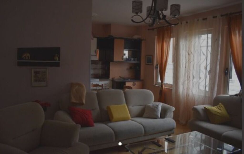 Apartament 2+1 me qira "Rr.Rapo HEKALI"