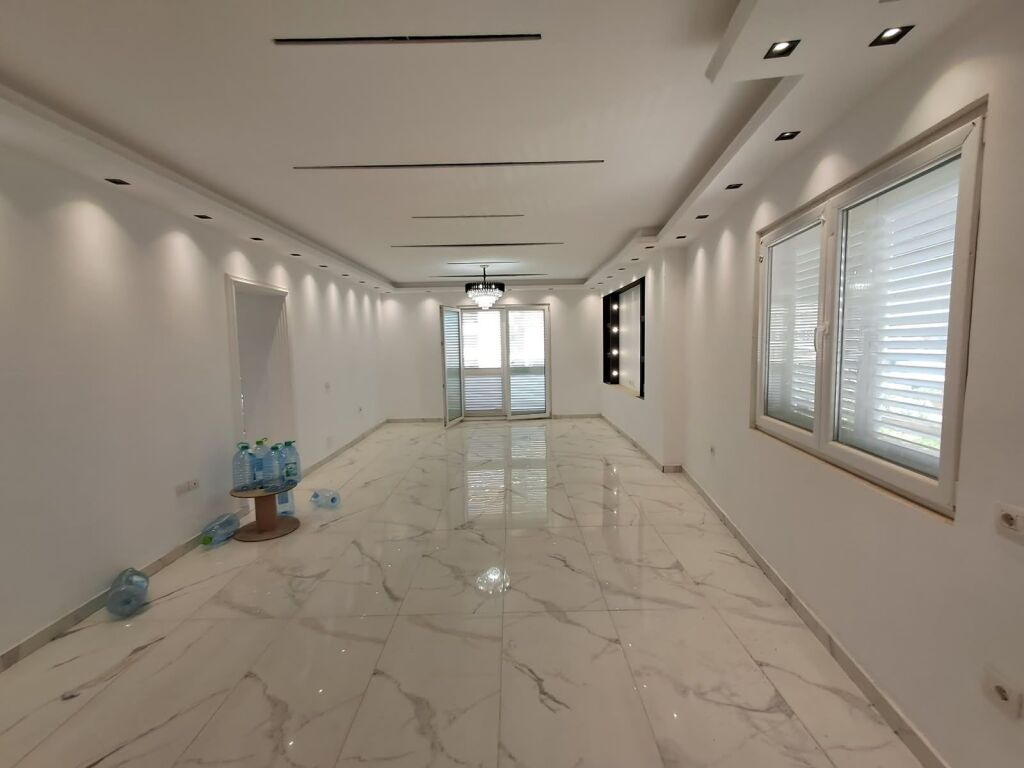 SHITET APARTAMENT 3+1+2 NE PLAZHIN ILIRIA, DURRES
