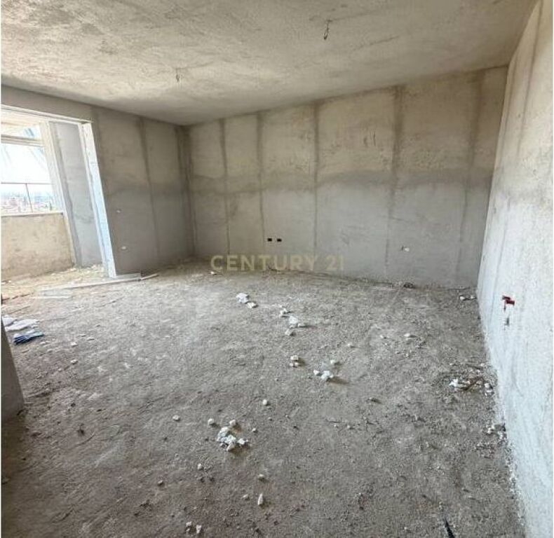 🏡 **SHITET APARTAMENT 2+1 – RIVIERA, KAMËZ**
