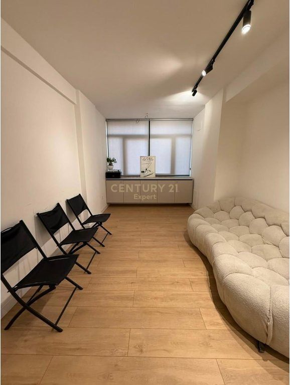 OFFICE SPACE FOR RENT AT THE TRAIN STATION!