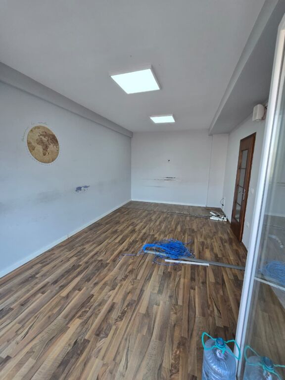 AMBIENT PREMIUM PËR ZYRË / KLINIKË – 145 m² + 2 PARKIME   ID 5400