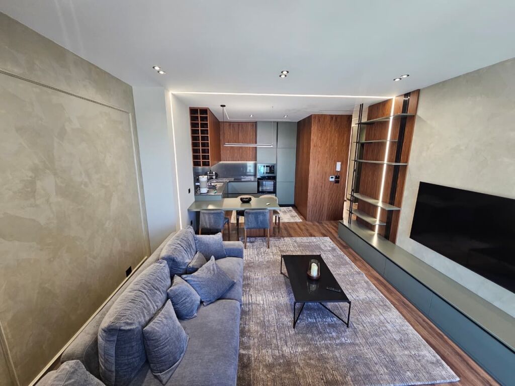 ✨ LUXURY &amp; COMFORT – APARTMENT 2+1+2 FOR RENT📍 Ambasador 3 – Tirana