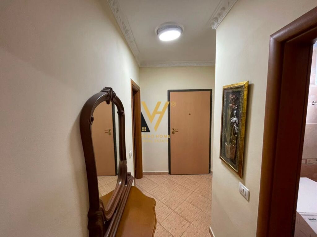JEPET APARTAMENT 2+1+2+BLK ME QERA TE 5 MAJI 55.000 LEKE