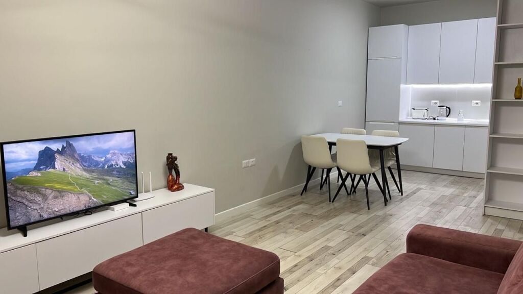 Appartamento in Affitto in Lungomare Vlora “Cameria   ” ,Strada