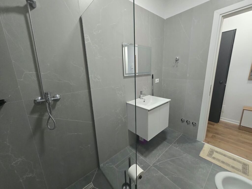 In Affitto Appartamento 2+1+2 Bagni +1 Posto Auto