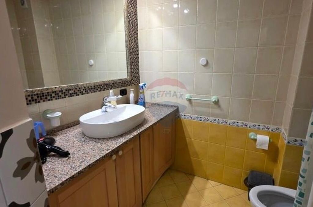 Shitet Apartament 2+1+2 në Qender!! ID: 530221066-264