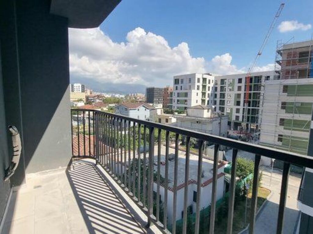 Shitet, Apartament 2+1+Post Parkimi, Albulena Residence, Paskuqan.