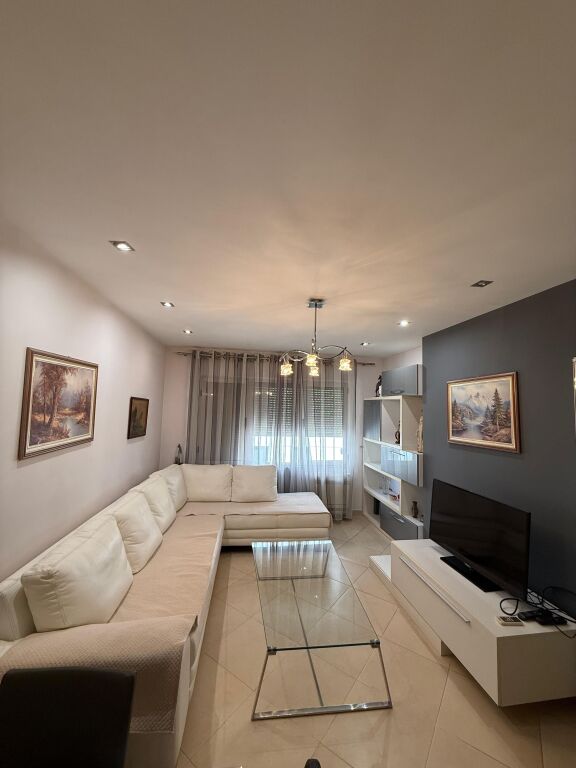 APARTAMENT 2+1