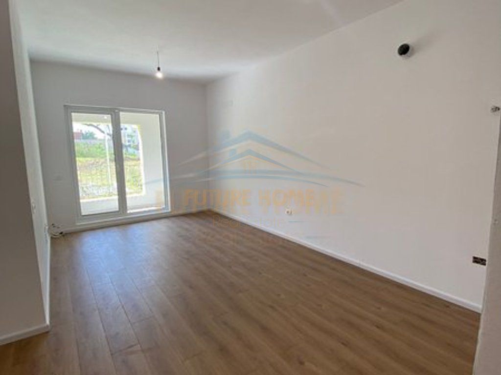 Shitje, Apartament 2+1+2, Ali Demi