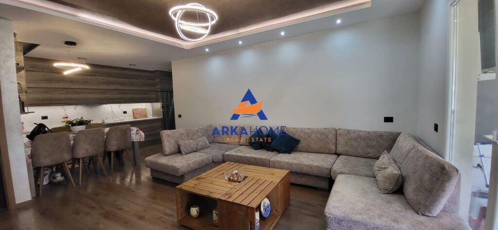 FOR RENT APARTMENT 2+1+BALCONY "COMMUNE OF PARIS, KIKA 2" 90,000 LEKE