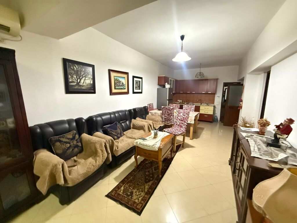 Apartament me qera 2+1 tek Shkolla e Baletit (ID B221446) Tirane