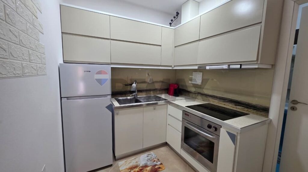 🏡 STUDIO FOR SALE – LUNGOMARE, VLORË