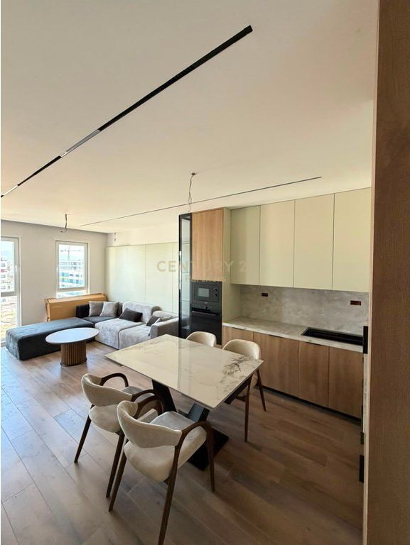 JAPIM ME QIRA APARTAMENT 2+1+POST PARKIMI NE UNIVERS CITY !